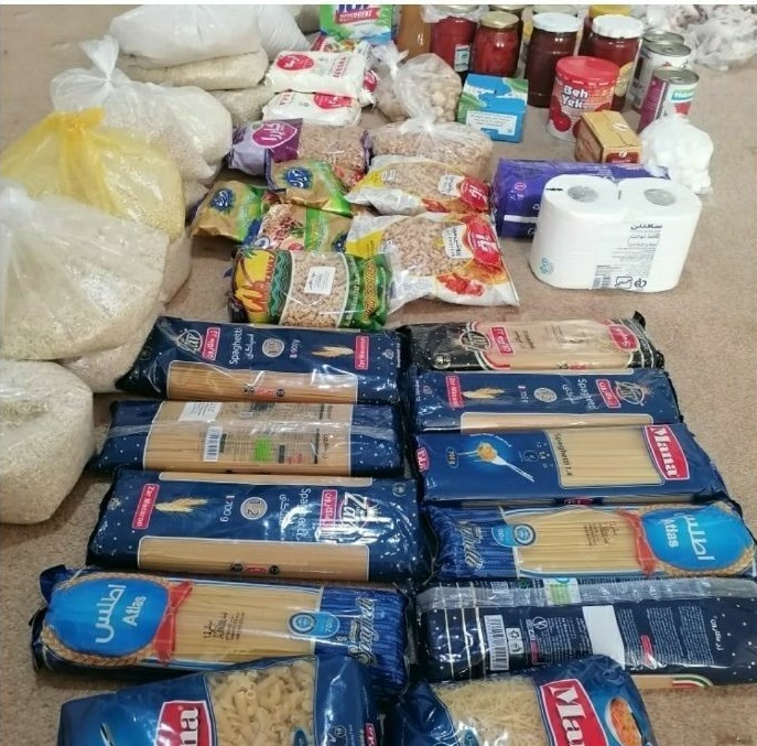 توزیع بسته غذایی توسط گروه جهادی
