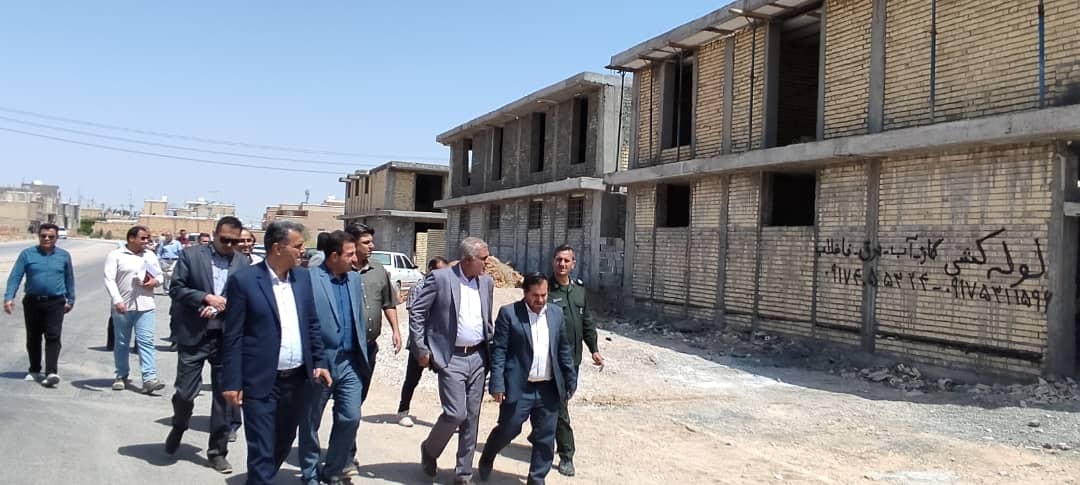 مشاور استاندار فارس در حوزه مسکن از پروژه نهضت مسکن ملی شهرستان خرامه بازدید کرد