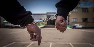 دستبند پلیس خرامه بر دستان سارقان اماکن خصوصی